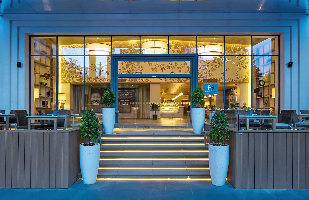 Fusion Suites Saigon-1